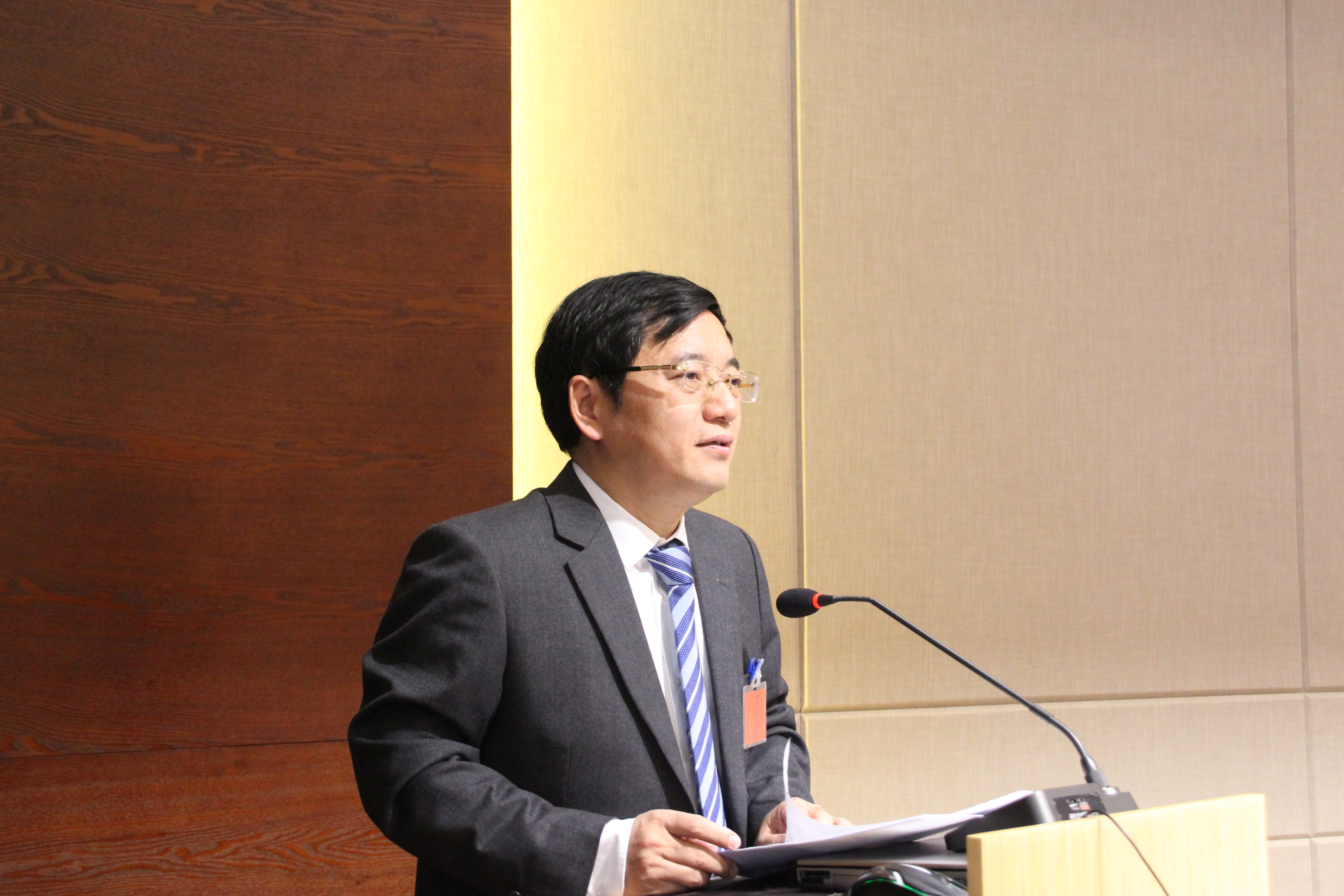 龙尊娱乐场